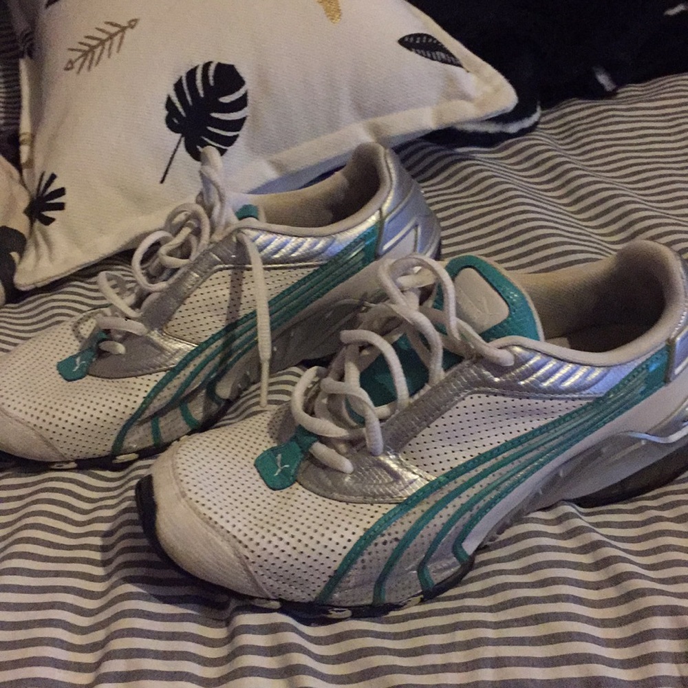 Sneakers